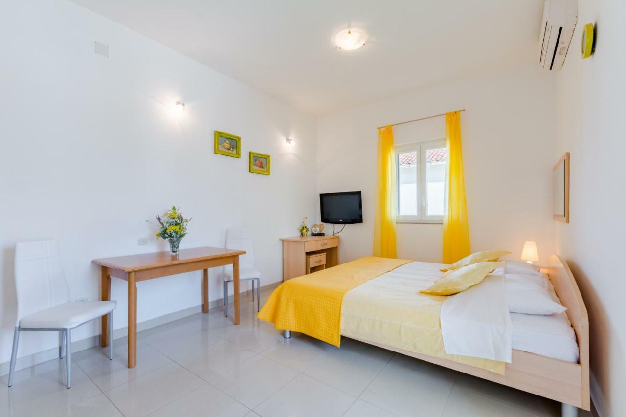 סופטאר Holiday House Barbara מראה חיצוני תמונה
