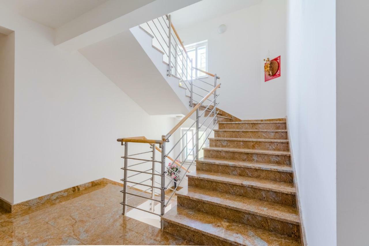 סופטאר Holiday House Barbara מראה חיצוני תמונה