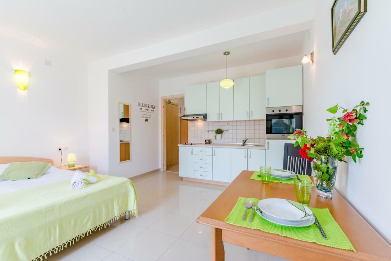 סופטאר Holiday House Barbara מראה חיצוני תמונה