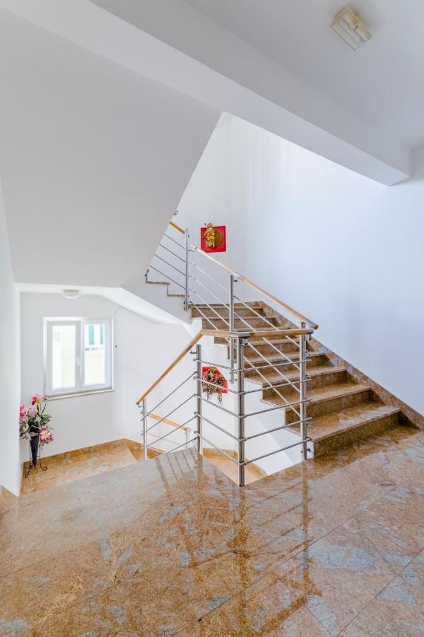 סופטאר Holiday House Barbara מראה חיצוני תמונה